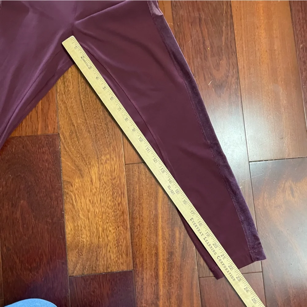 Lululemon Align Super Hi-Rise Crop 23” Velvet Stripe Garnet Leggings Sz 4 B30‎